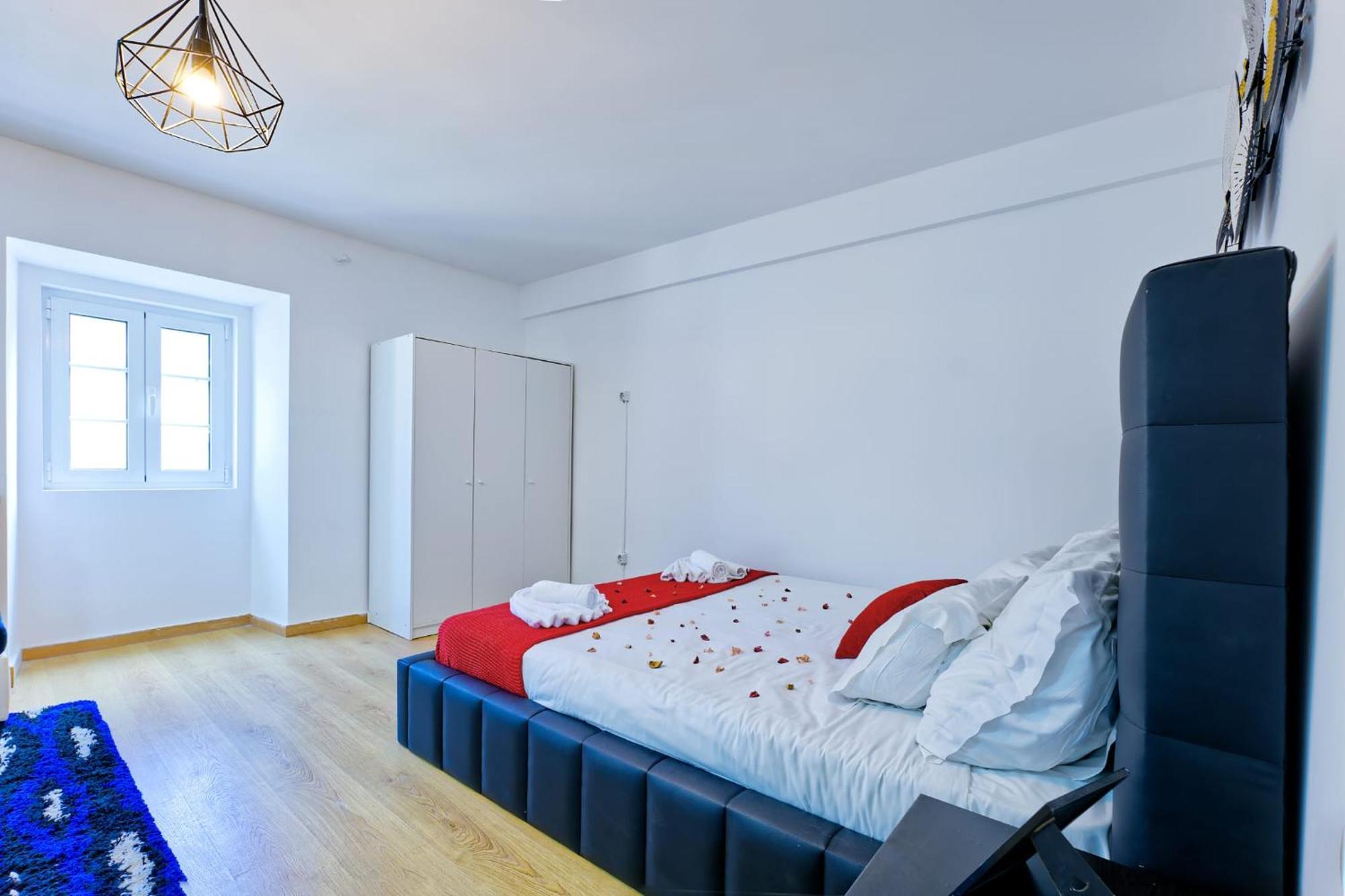 Big And Flat Apartment *